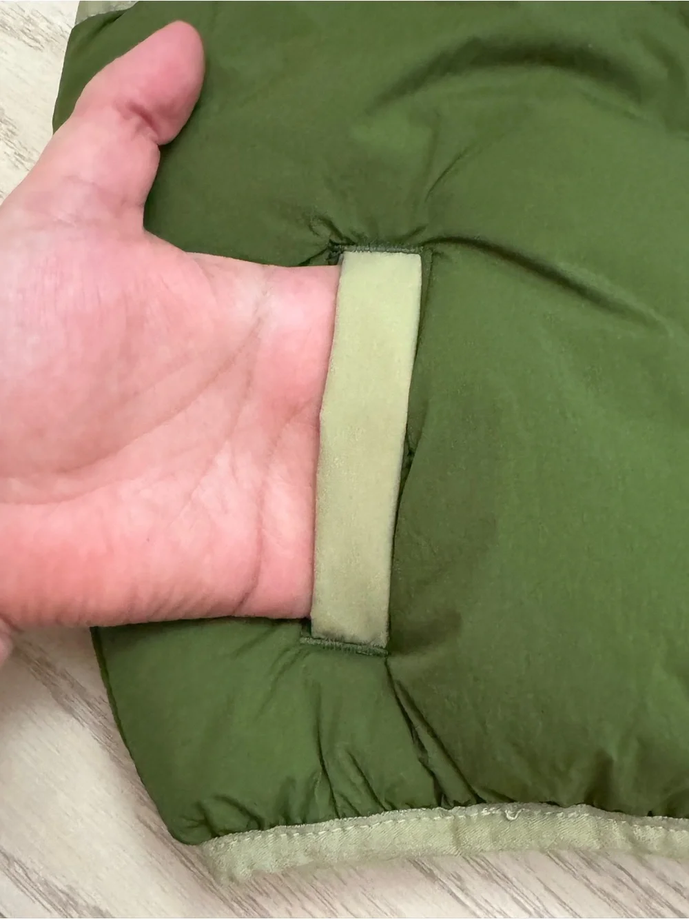 NWT Old Navy Toddler Kids Hooded Puffer Vest Green Sz 2T (33-36